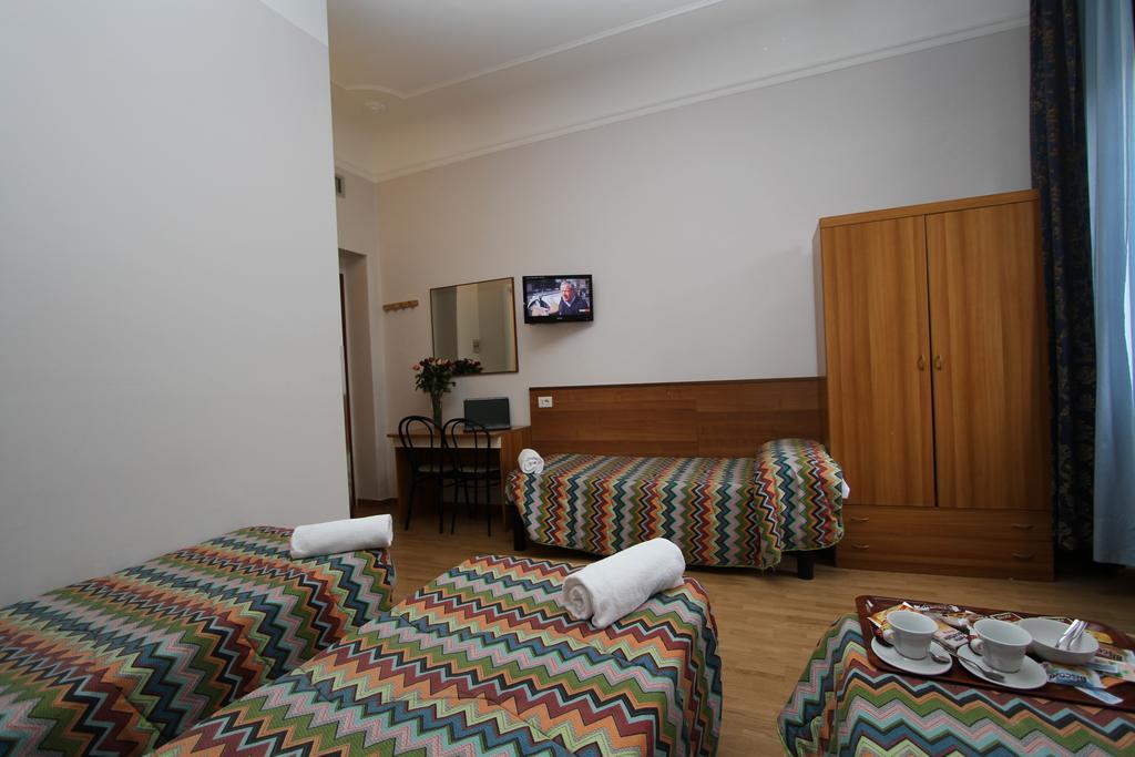 Hotel Brasil Milan — Photos 1
